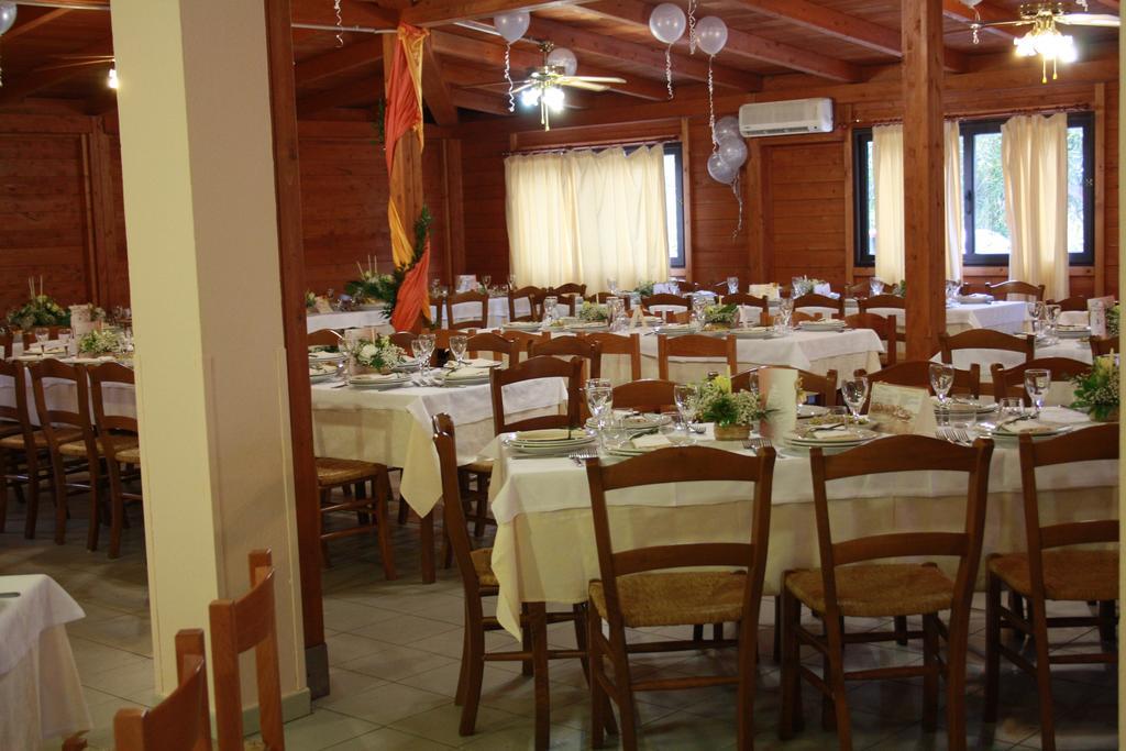 Hotel Mezzaluna Carloforte  Buitenkant foto